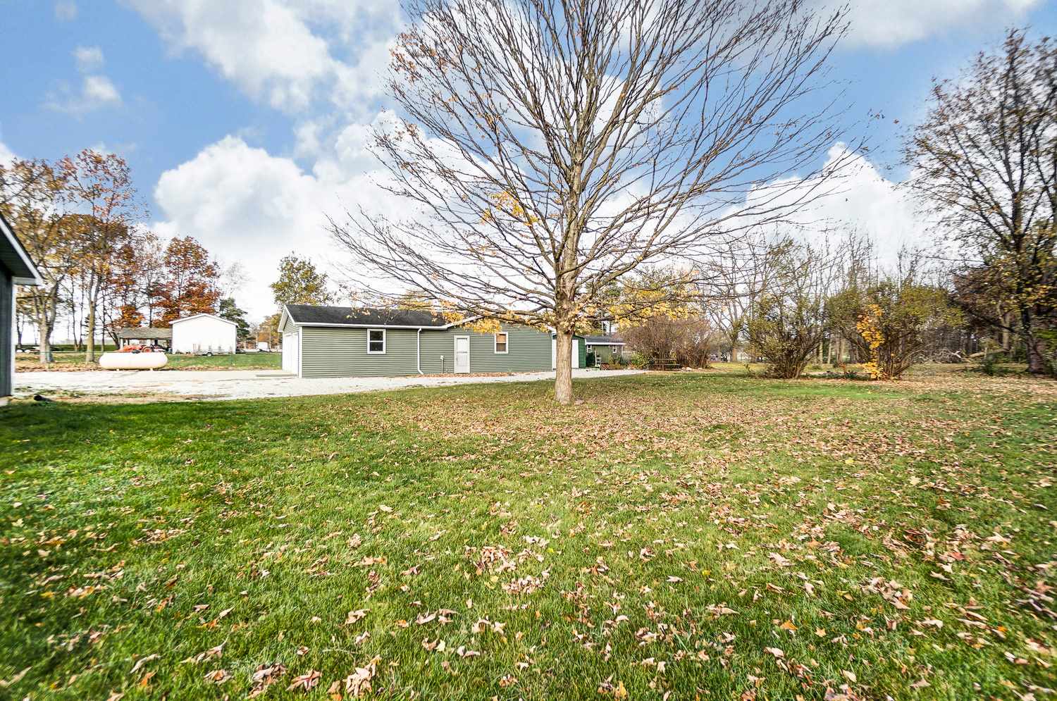 8324 Dafforn Road Churubusco, IN 46723 - Photo 25 of 36