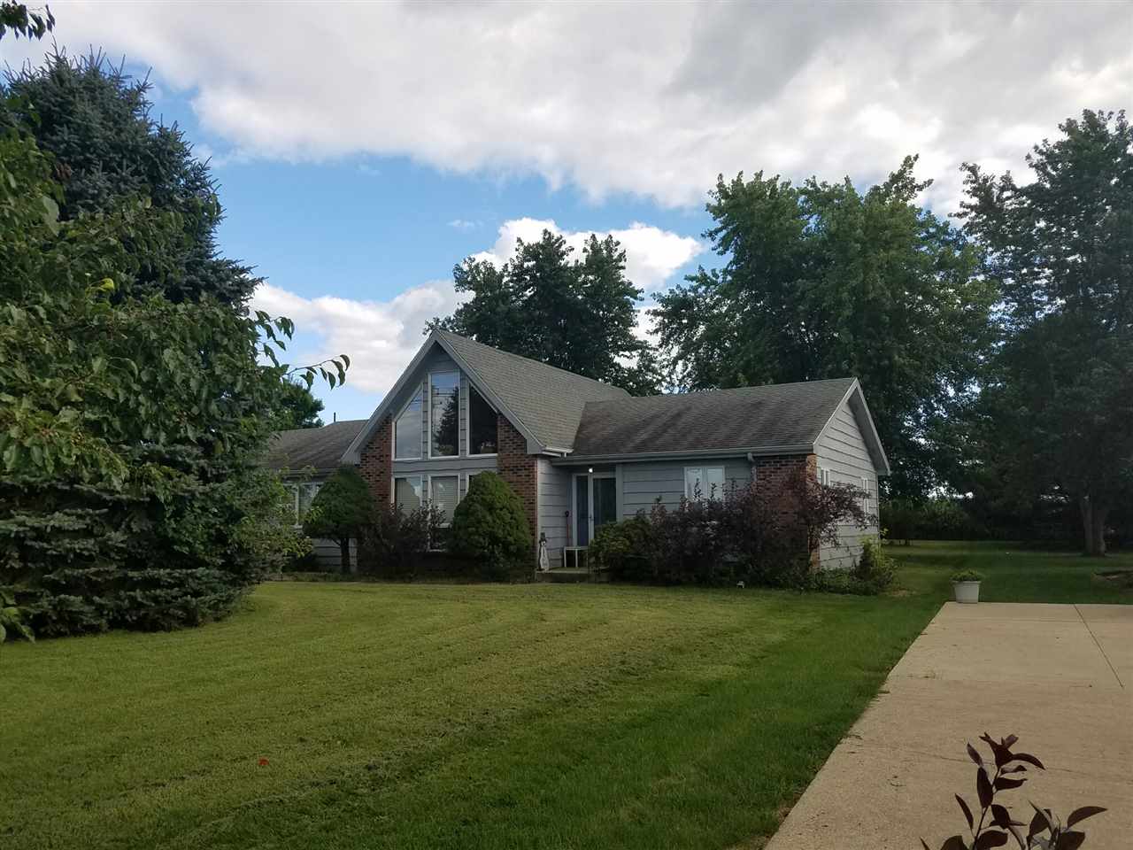 1305 East Kelly Road Frankfort, IN 46041 - Photo 2 of 12 Gallery Image 2