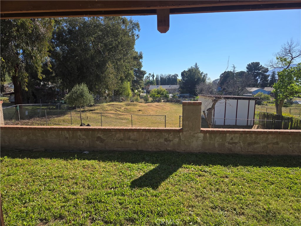 1424 Wyte Way Banning, CA 92220 - Photo 3 of 15