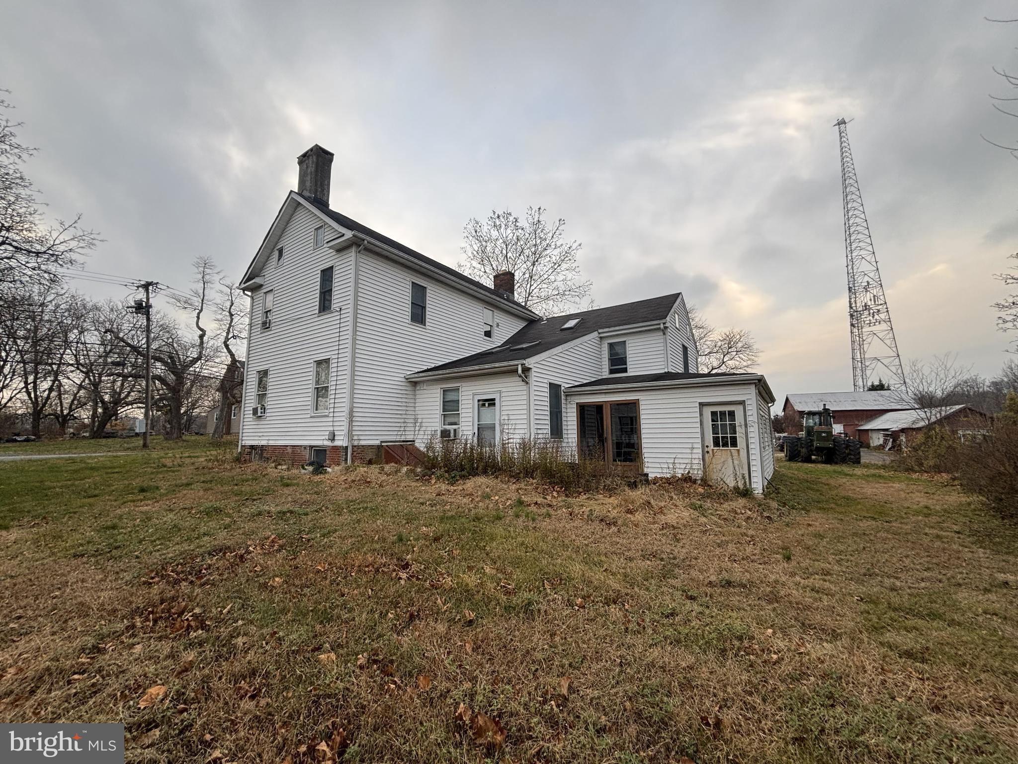 333 Etra Road Hightstown, NJ 08520 - Photo 3 of 16 a view of a house with a yard