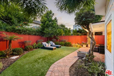 $1,995,000 | 7827 Berger Avenue, Playa del Rey, CA 90293