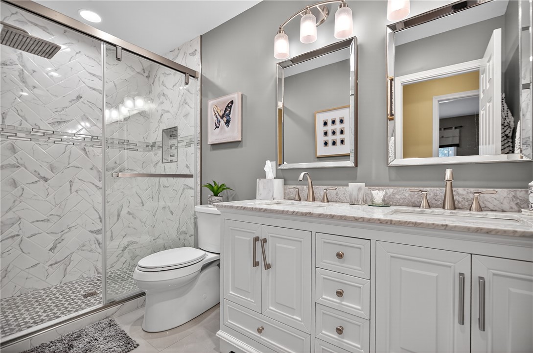 307 Holly Ridge Drive Anderson, SC 29621 - Photo 28 of 41 Hall Bath-2nd Full Bathroom