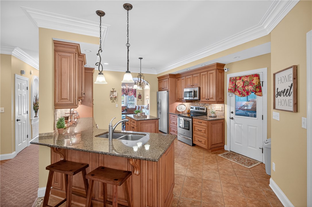 307 Holly Ridge Drive Anderson, SC 29621 - Photo 9 of 41 Kitchen