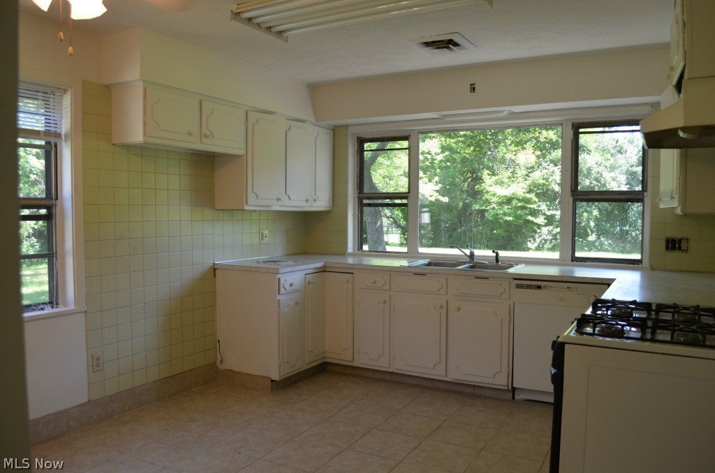 7249 Button Road Mentor, OH 44060 - Photo 15 of 23 Gallery Image 15