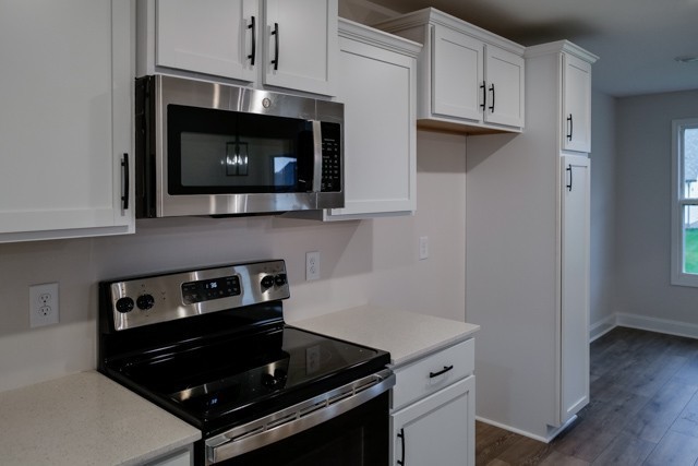 56 Cherry Road Clarksville, TN 37042 - Photo 6 of 28 Gallery Image 6