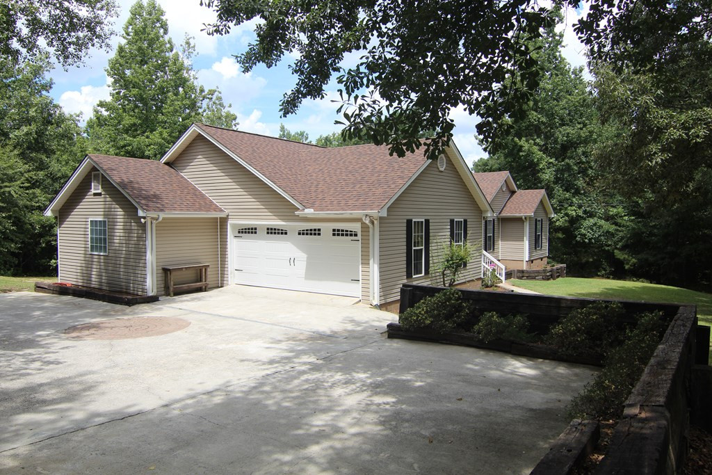 1742 Lawerence Road Hephzibah, GA 30815 - Photo 3 of 35 Gallery Image 3