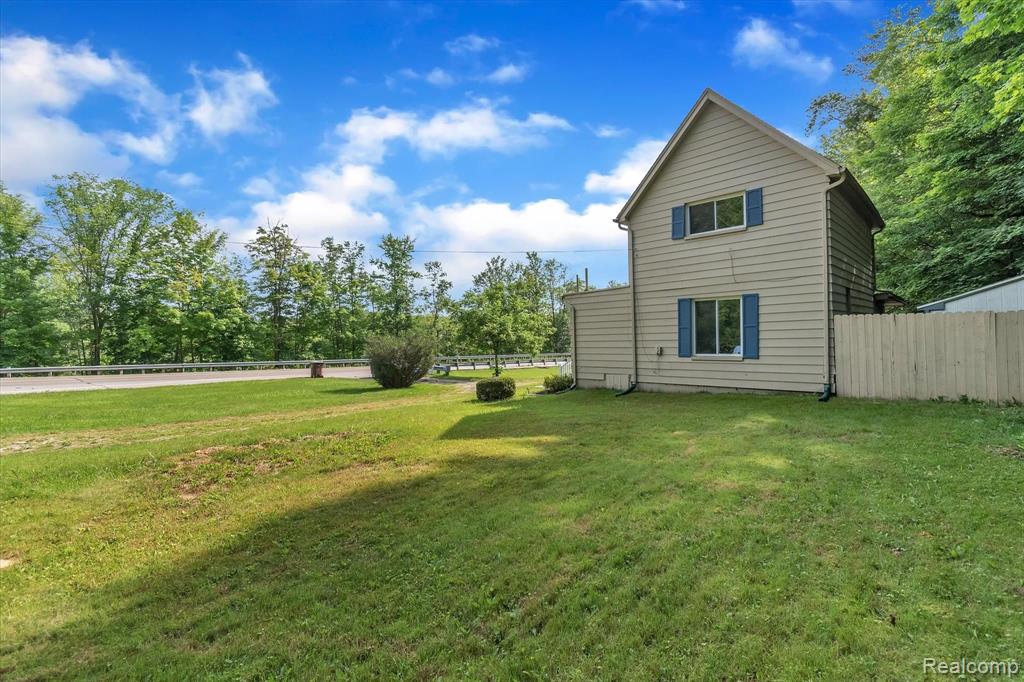 10024 Ford Road Ypsilanti, MI 48198 - Photo 28 of 35