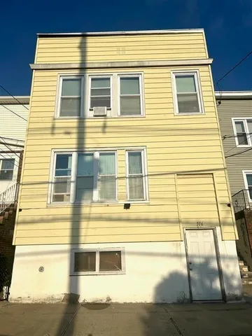 $2,100 | 516 Liberty Avenue, Unit 2, Jersey City, NJ 07307