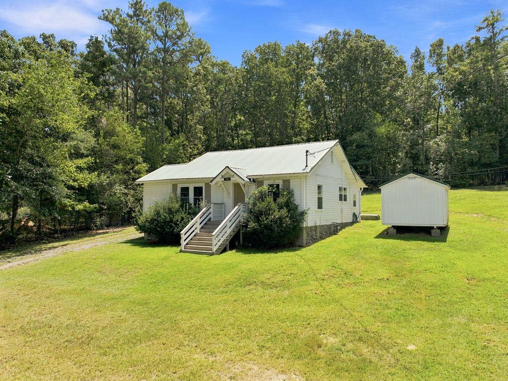 244 Pleasant Valley Road Southeast Silver Creek, GA 30173 - Photo 17 of 28 Gallery Image 17