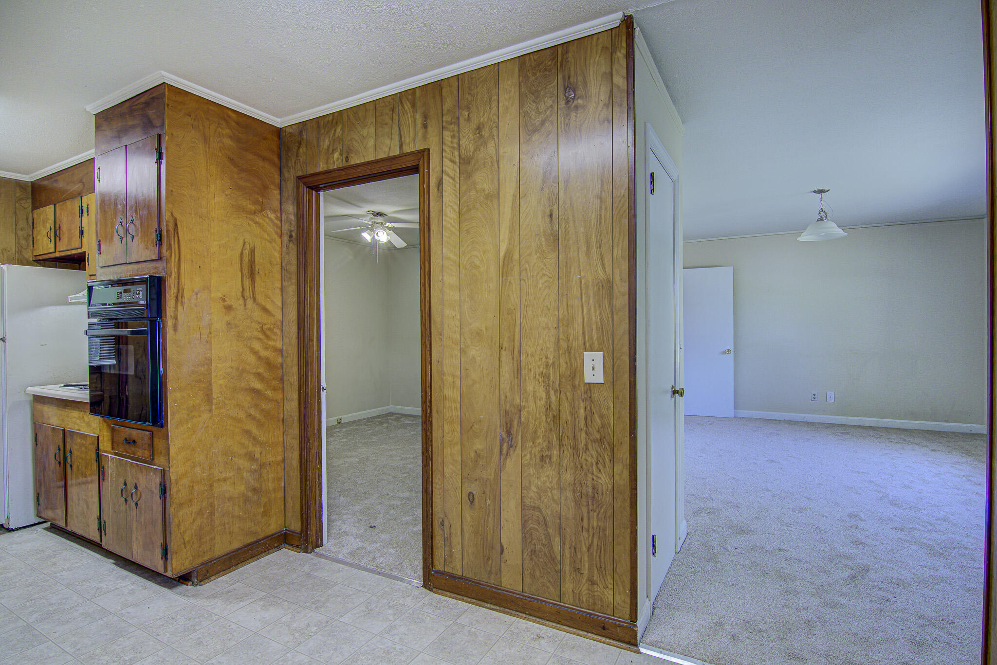 2426 Peach Orchard Road Sumter, SC 29154 - Photo 12 of 27 1-5
