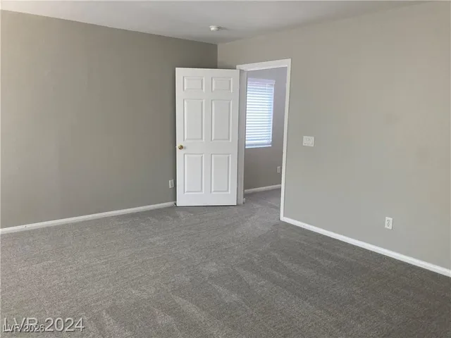 $2,450 | 843 Trout Stream Court, Henderson, NV 89052