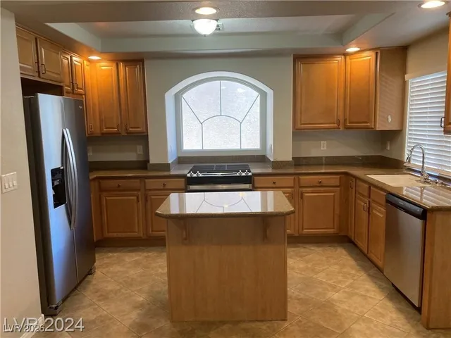 $2,450 | 843 Trout Stream Court, Henderson, NV 89052