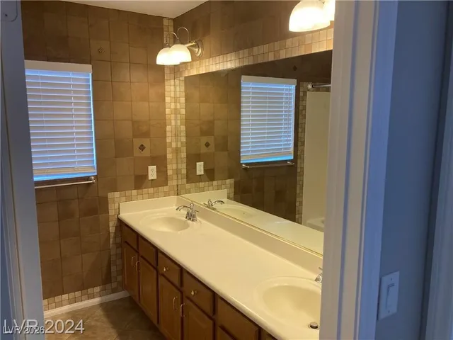 $2,450 | 843 Trout Stream Court, Henderson, NV 89052