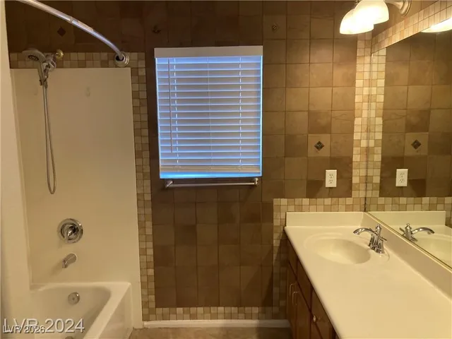 $2,450 | 843 Trout Stream Court, Henderson, NV 89052