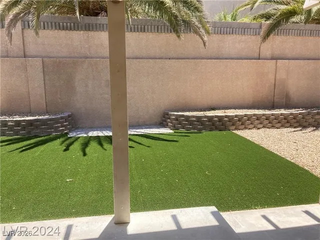 $2,450 | 843 Trout Stream Court, Henderson, NV 89052