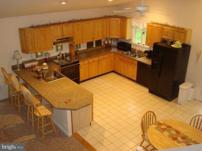 3664 Muddy Creek Road Edgewater, MD 21037 - Photo 11 of 28 Kitchen