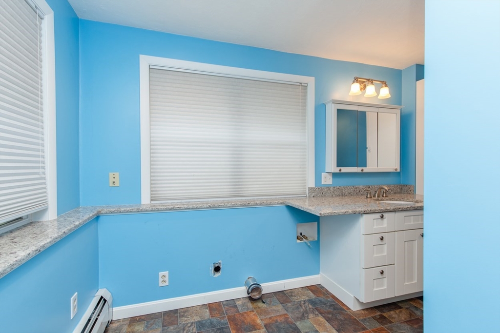 11 Lincoln Road Billerica, MA 01821 - Photo 18 of 34 Gallery Image 18