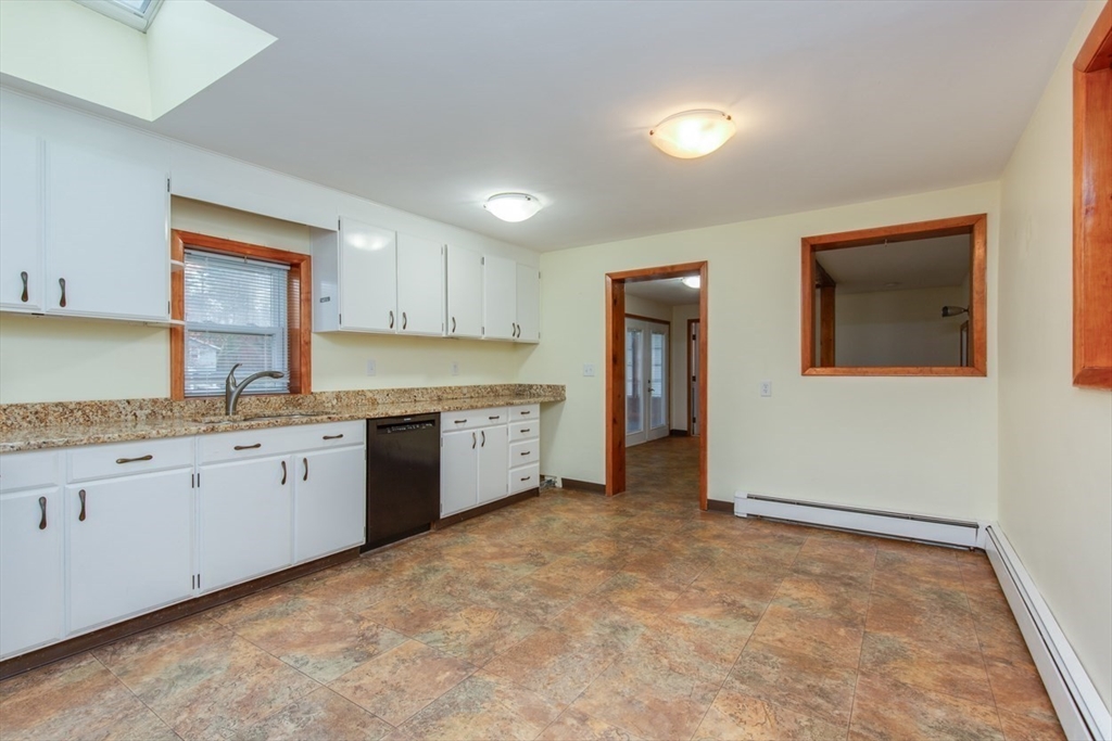 11 Lincoln Road Billerica, MA 01821 - Photo 5 of 34 Gallery Image 5