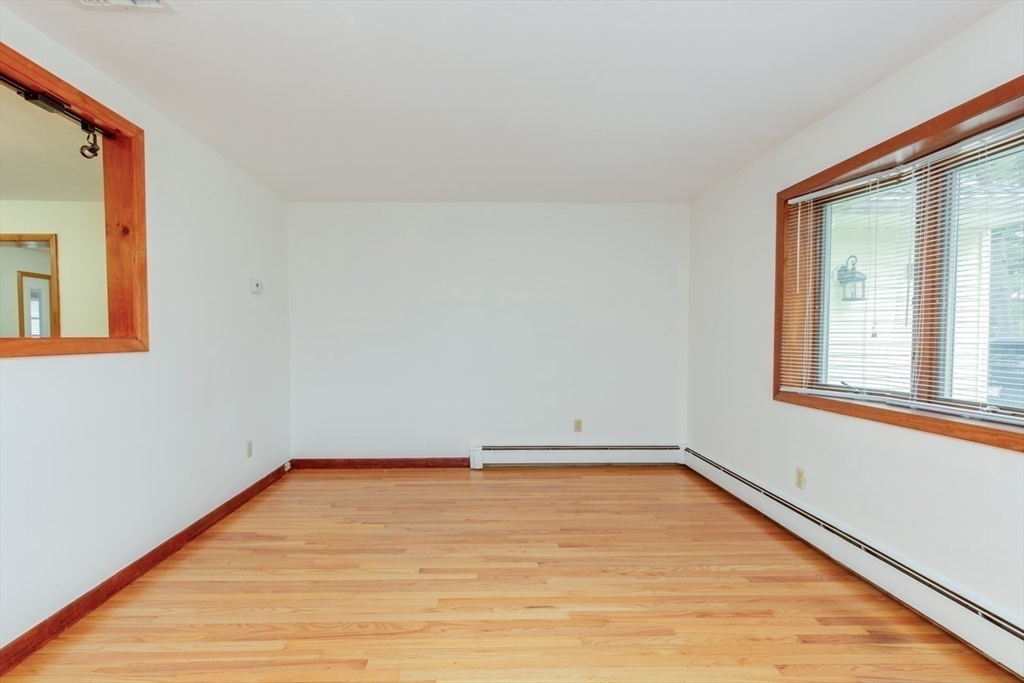 11 Lincoln Road Billerica, MA 01821 - Photo 8 of 34 Gallery Image 8