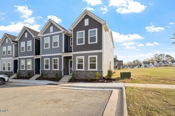 $2,100 | 689 Mirkwood Avenue, Apex, NC 27523