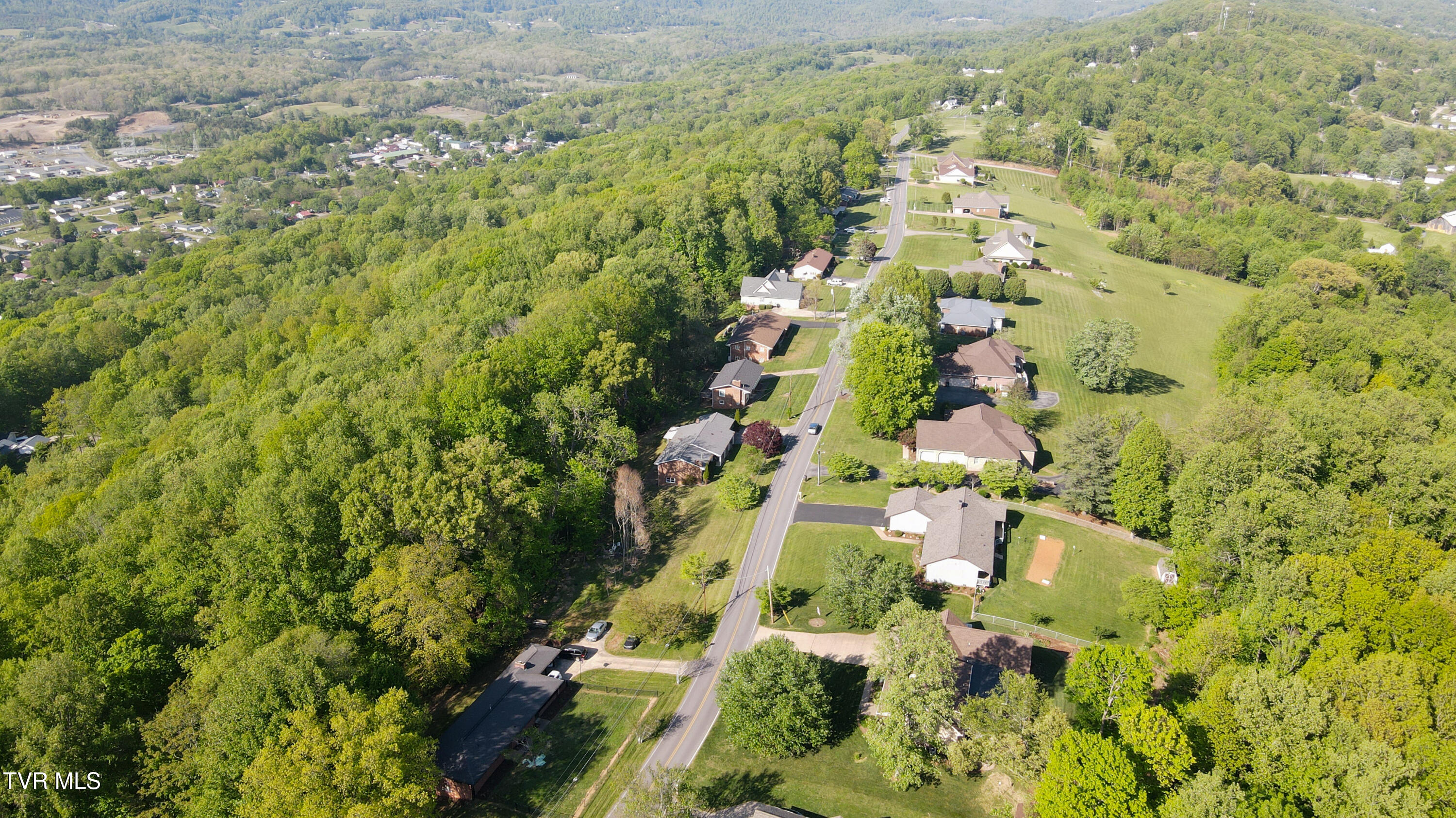 4728 Edens View Road Kingsport, TN 37664 - Photo 47 of 48 dji_fly_20260422_171520_107_177689253063