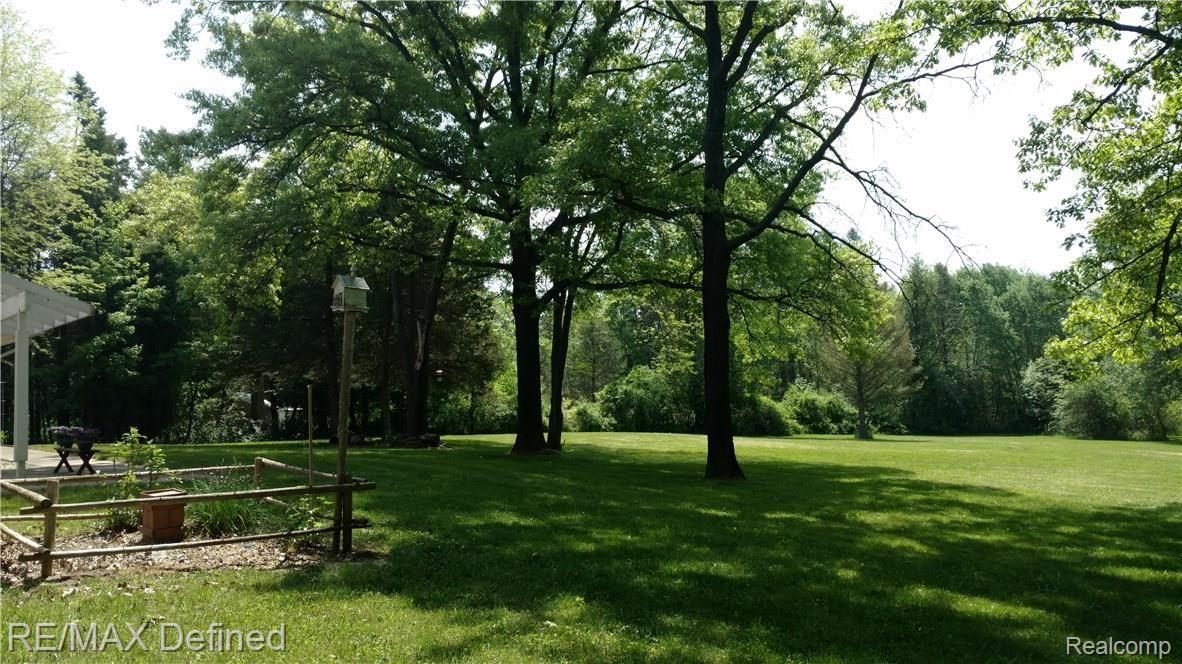 408 East Buell Road Rochester, MI 48306 - Photo 28 of 31 IMG_20160526_120401464.jpg