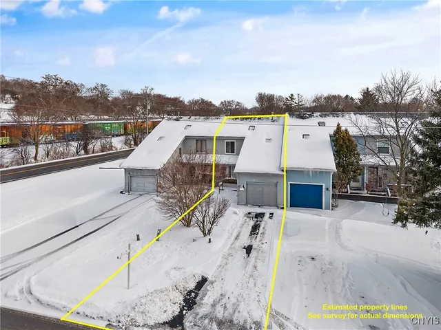 $219,900 | 416 MacKay Avenue, Camillus, NY 13219