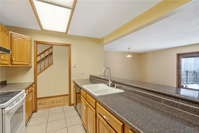 $219,900 | 416 MacKay Avenue, Camillus, NY 13219