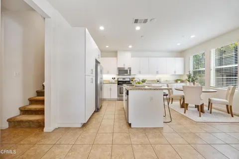 $749,888 | 908 North Primrose Lane, Unit A, Azusa, CA 91702
