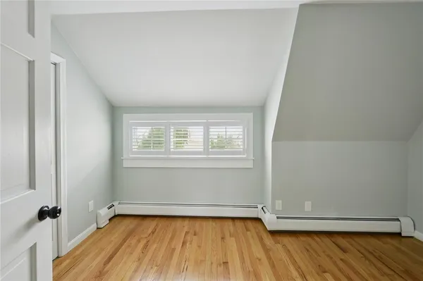 $3,000 | 450 Ocean Road, Unit B, Narragansett, RI 02882