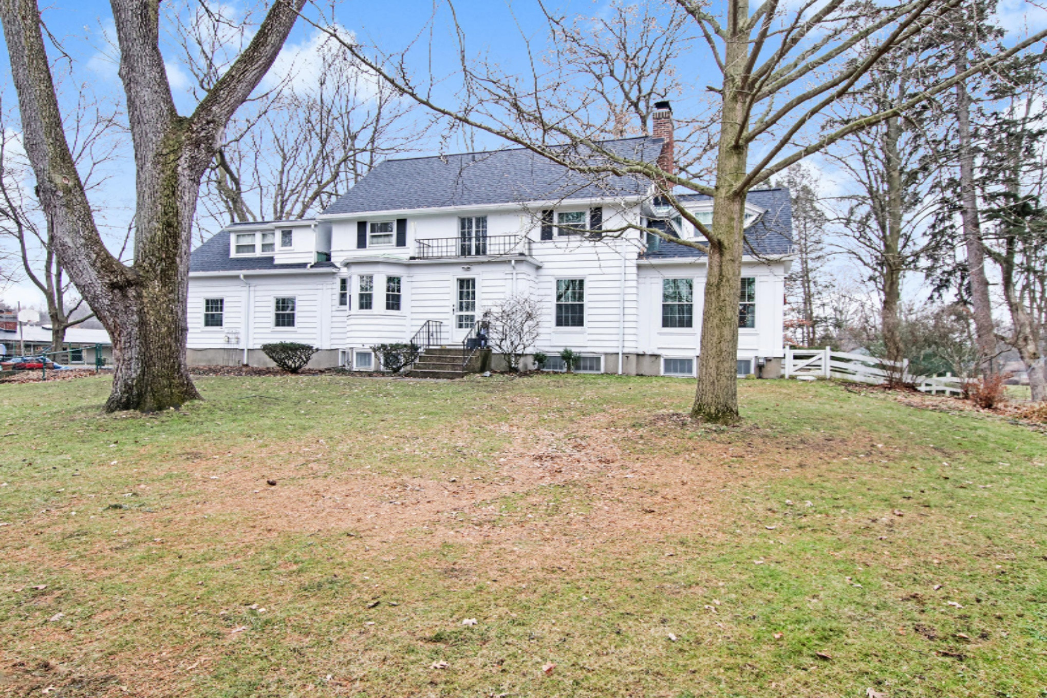 1246 West Kilgore Road Kalamazoo, MI 49008 - Photo 3 of 36 IMG_7775
