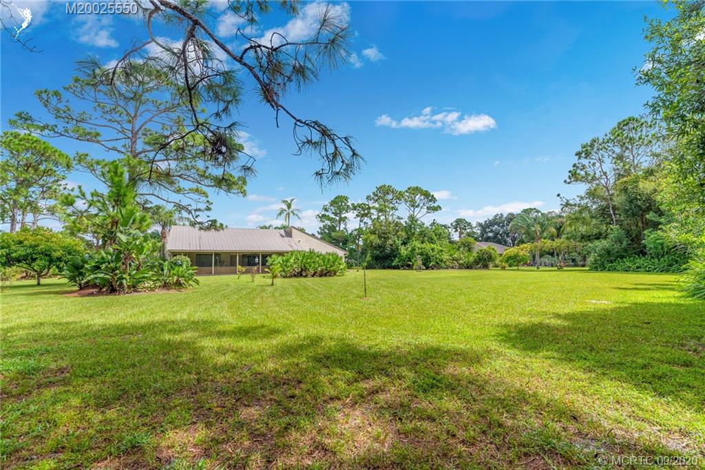 2053 Southwest Pitts Terrace Stuart, FL 34997 - Photo 5 of 40 Gallery Image 5