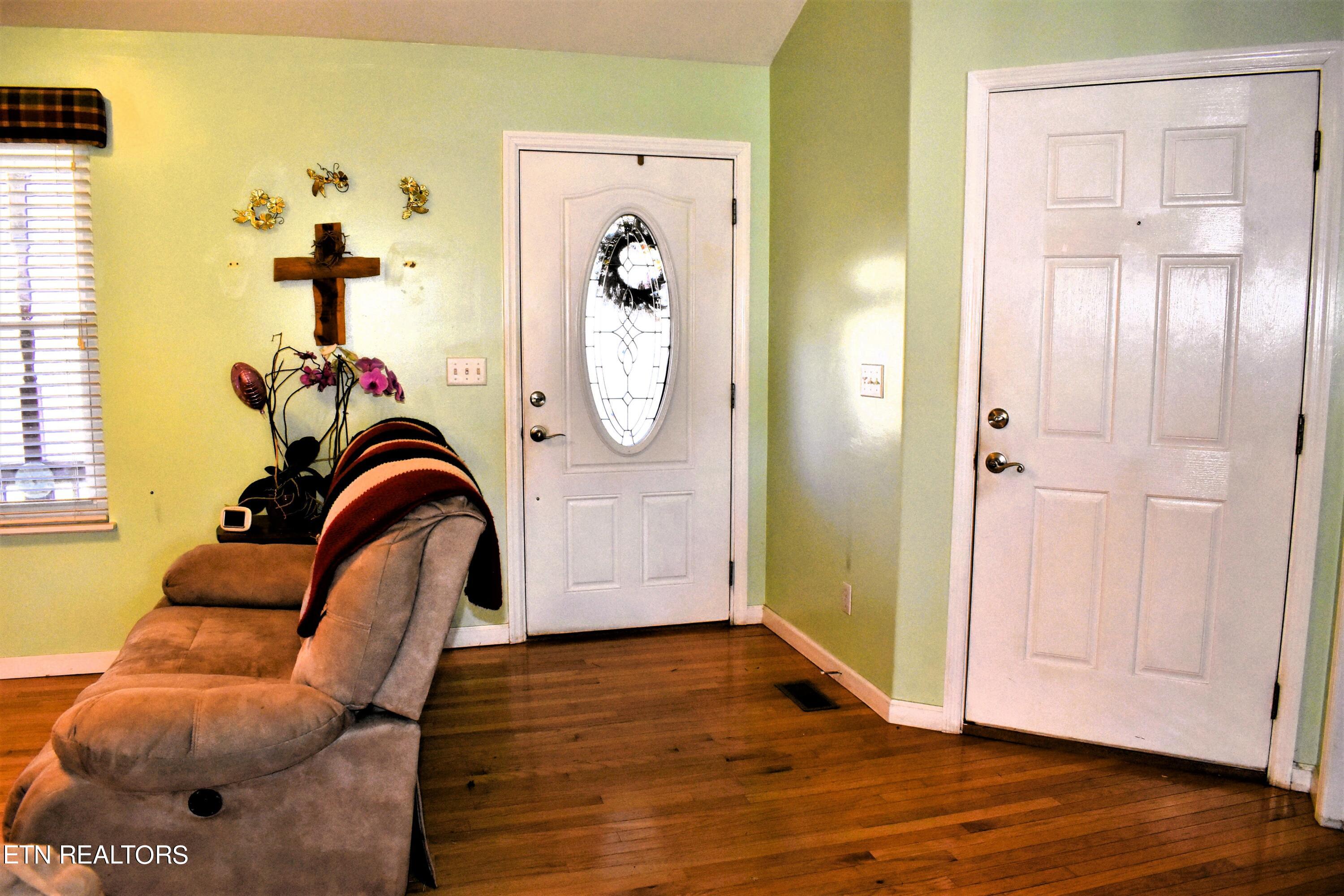2910 Ryan Road Crossville, TN 38571 - Photo 4 of 40 09