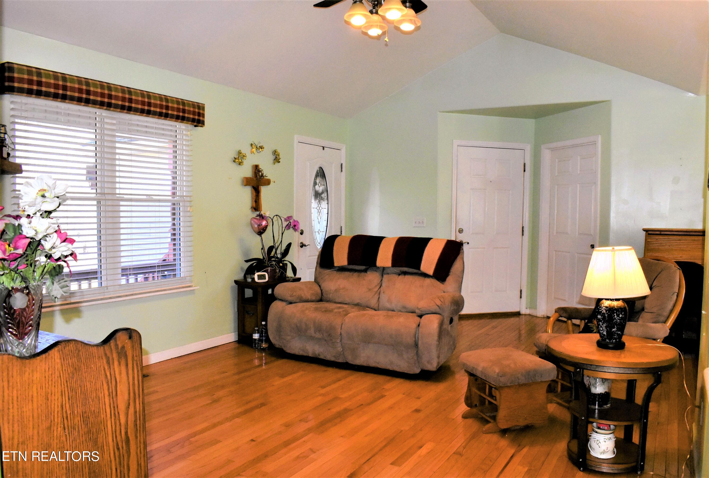 2910 Ryan Road Crossville, TN 38571 - Photo 6 of 40 11