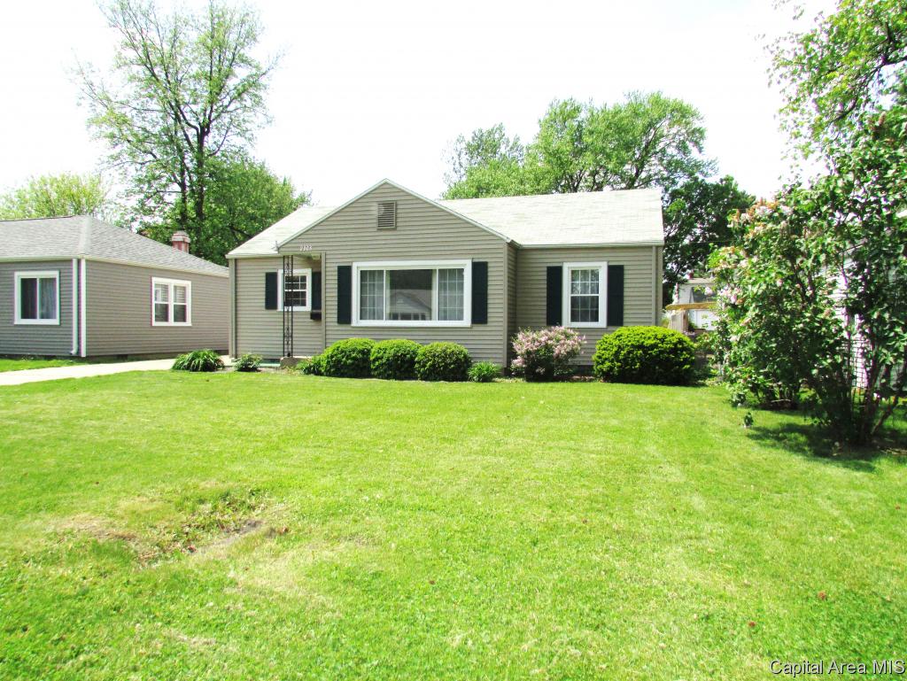2305 South Spring Street Springfield, IL 62704 - Photo 1 of 15