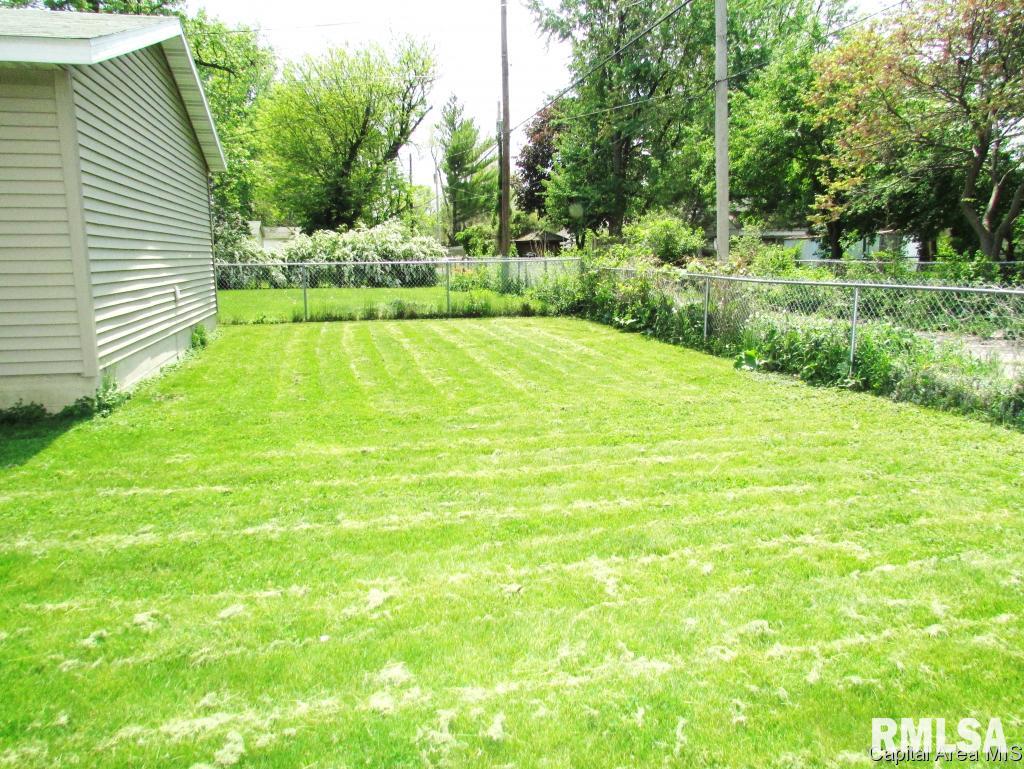 2305 South Spring Street Springfield, IL 62704 - Photo 14 of 15