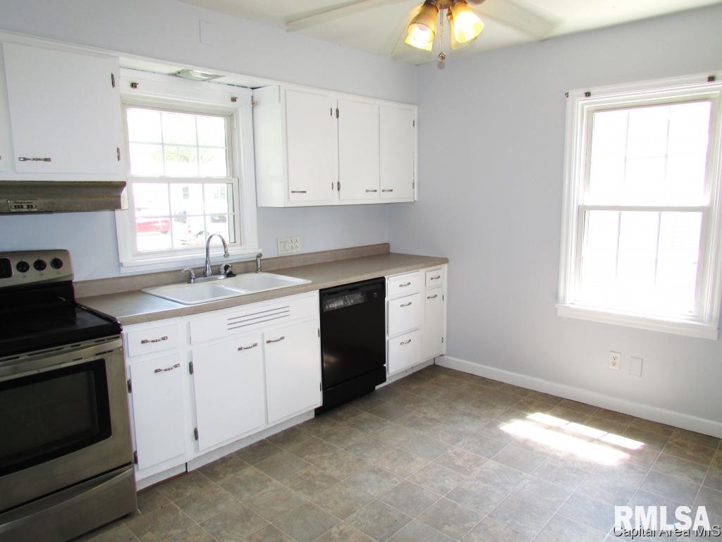 2305 South Spring Street Springfield, IL 62704 - Photo 4 of 15
