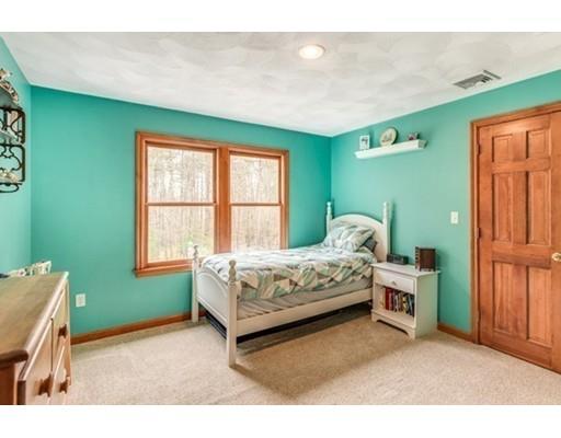 14 Bennett Road Boxford, MA 01921 - Photo 19 of 30 Gallery Image 19
