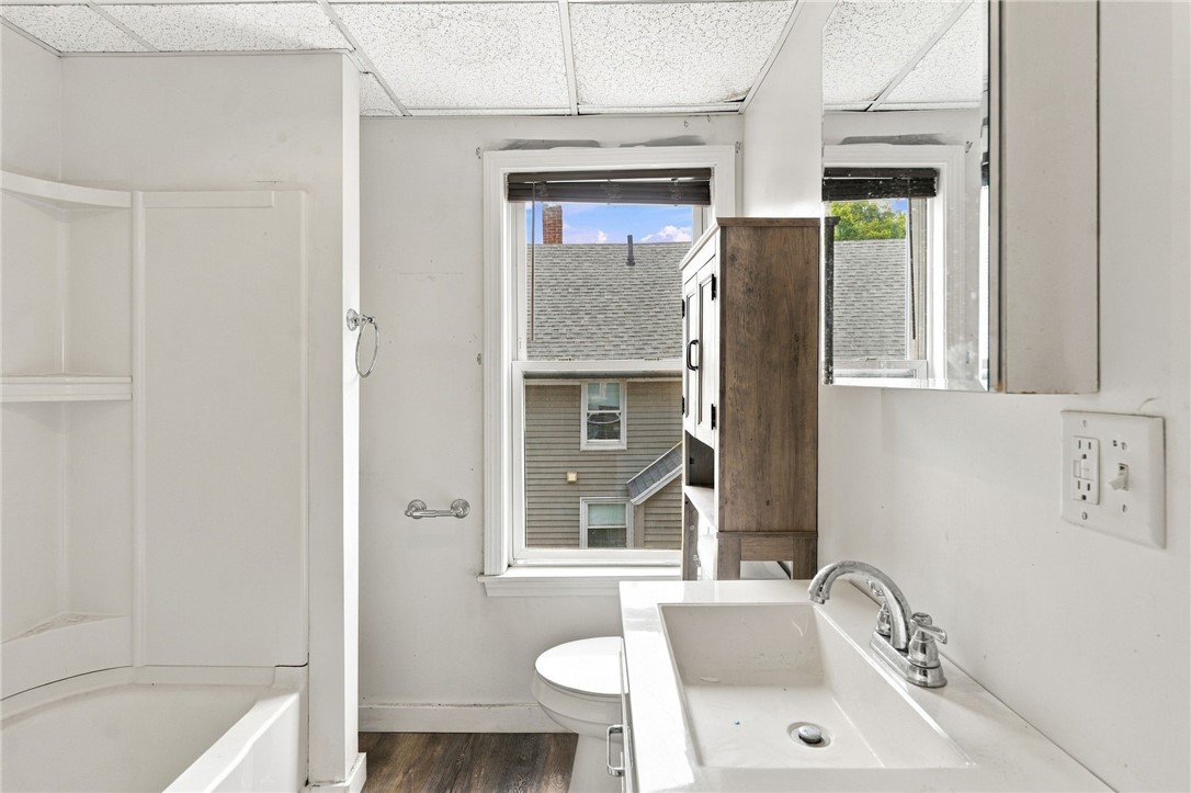 56 Summit Street Woonsocket, RI 02895 - Photo 5 of 18 Gallery Image 5