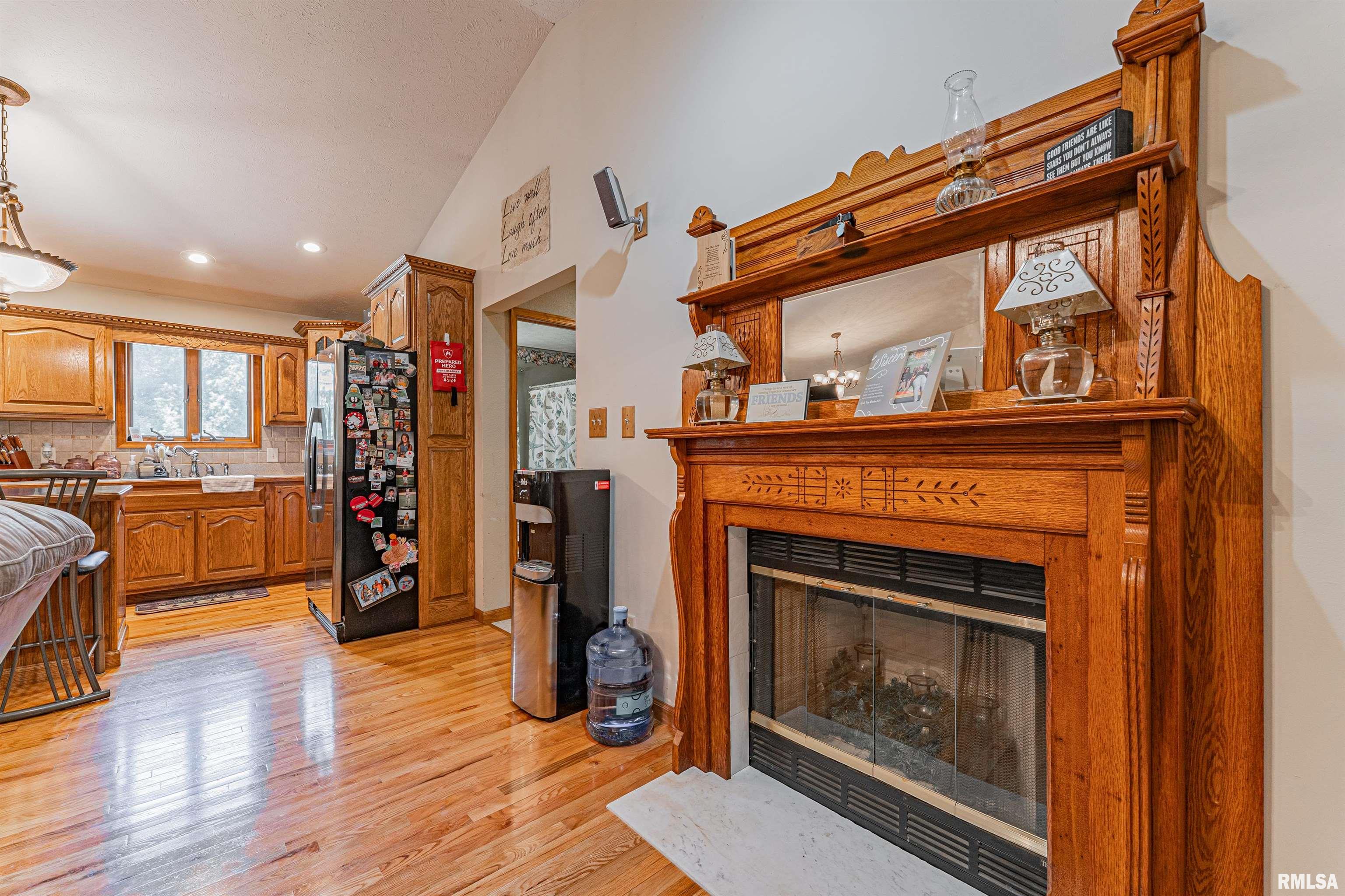 8484 Waynesville Road Wapella, IL 61777 - Photo 12 of 50 Gallery Image 12