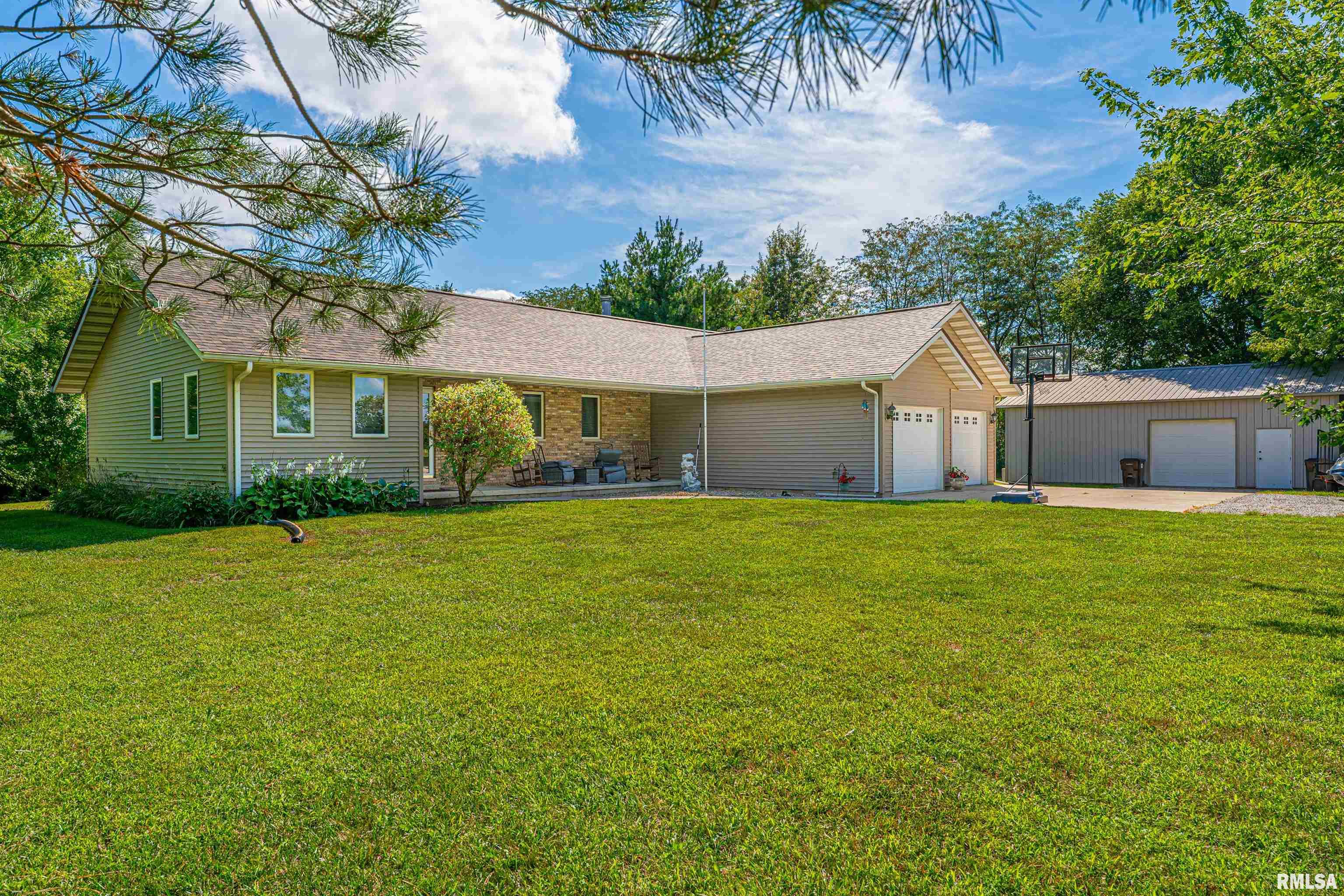 8484 Waynesville Road Wapella, IL 61777 - Photo 2 of 50 Gallery Image 2