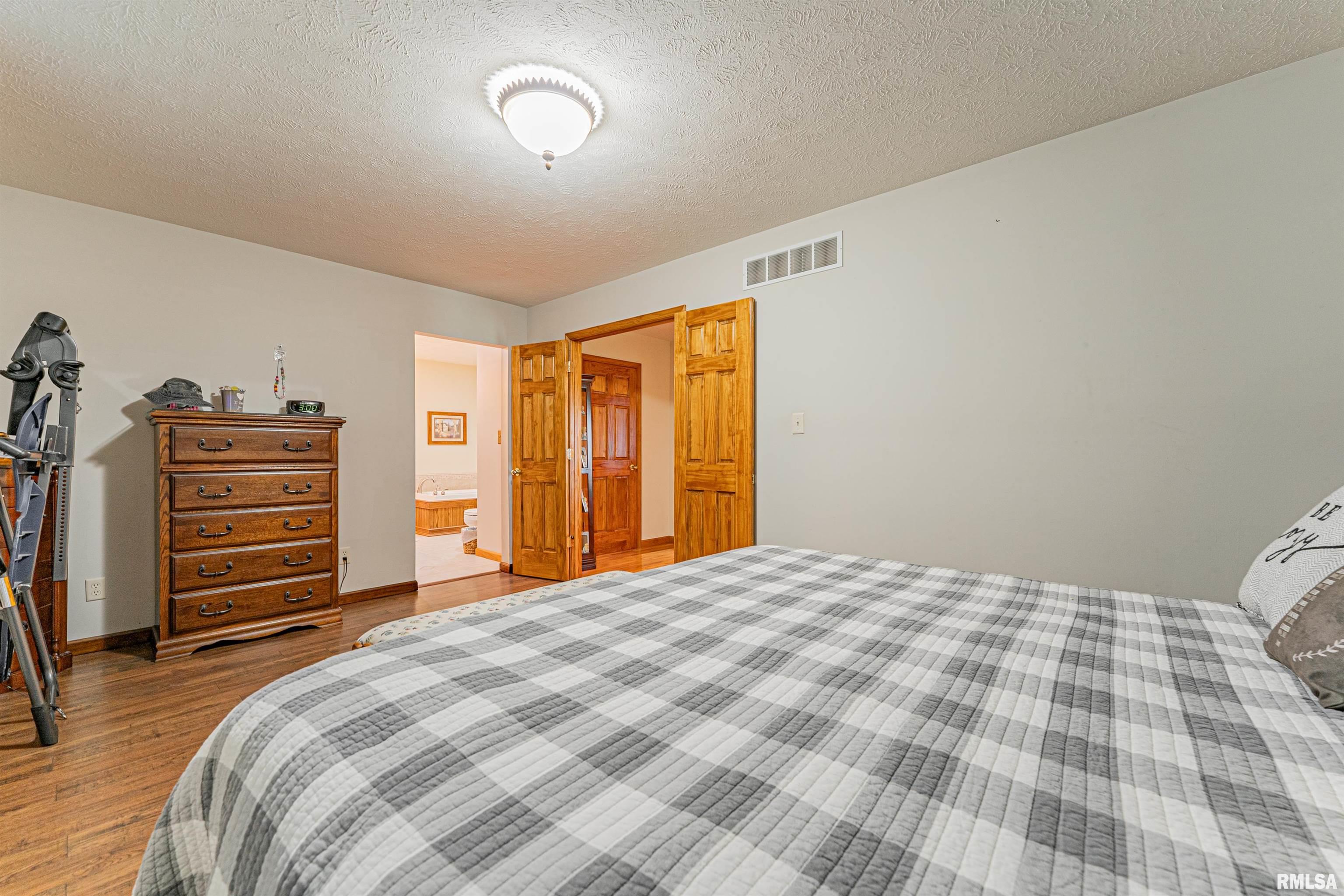 8484 Waynesville Road Wapella, IL 61777 - Photo 21 of 50 Gallery Image 21