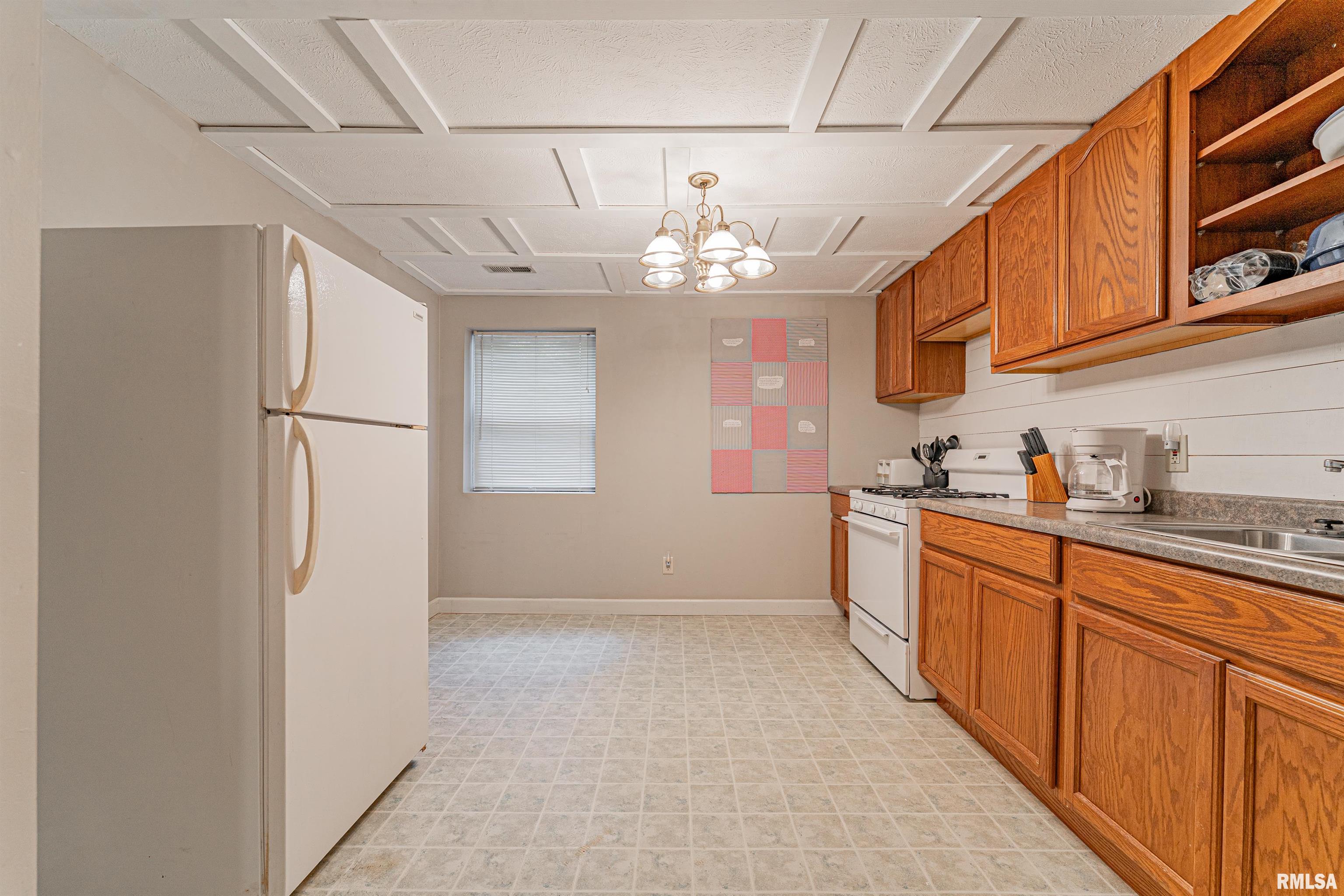 8484 Waynesville Road Wapella, IL 61777 - Photo 33 of 50 Gallery Image 33