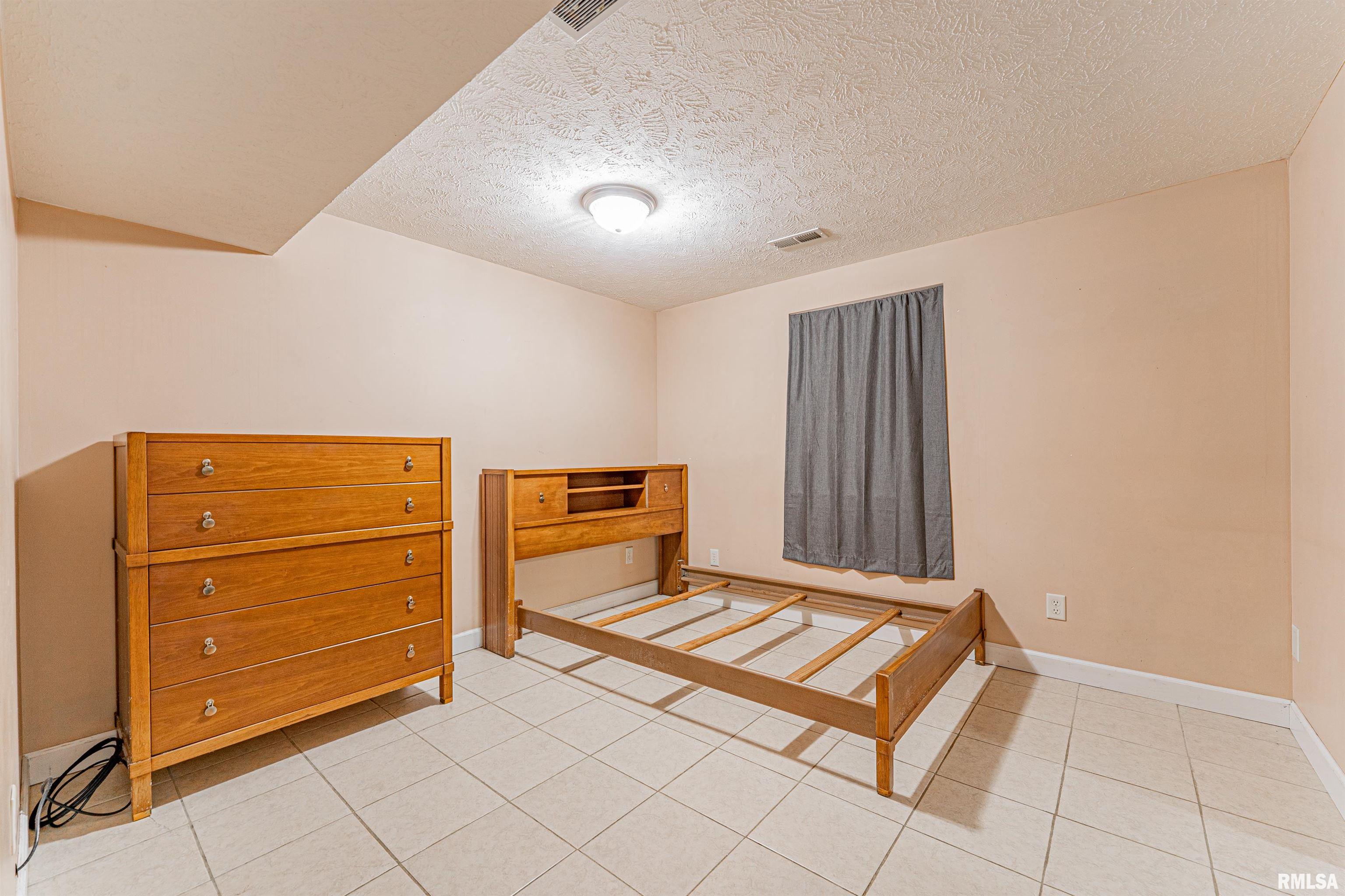 8484 Waynesville Road Wapella, IL 61777 - Photo 38 of 50 Gallery Image 38