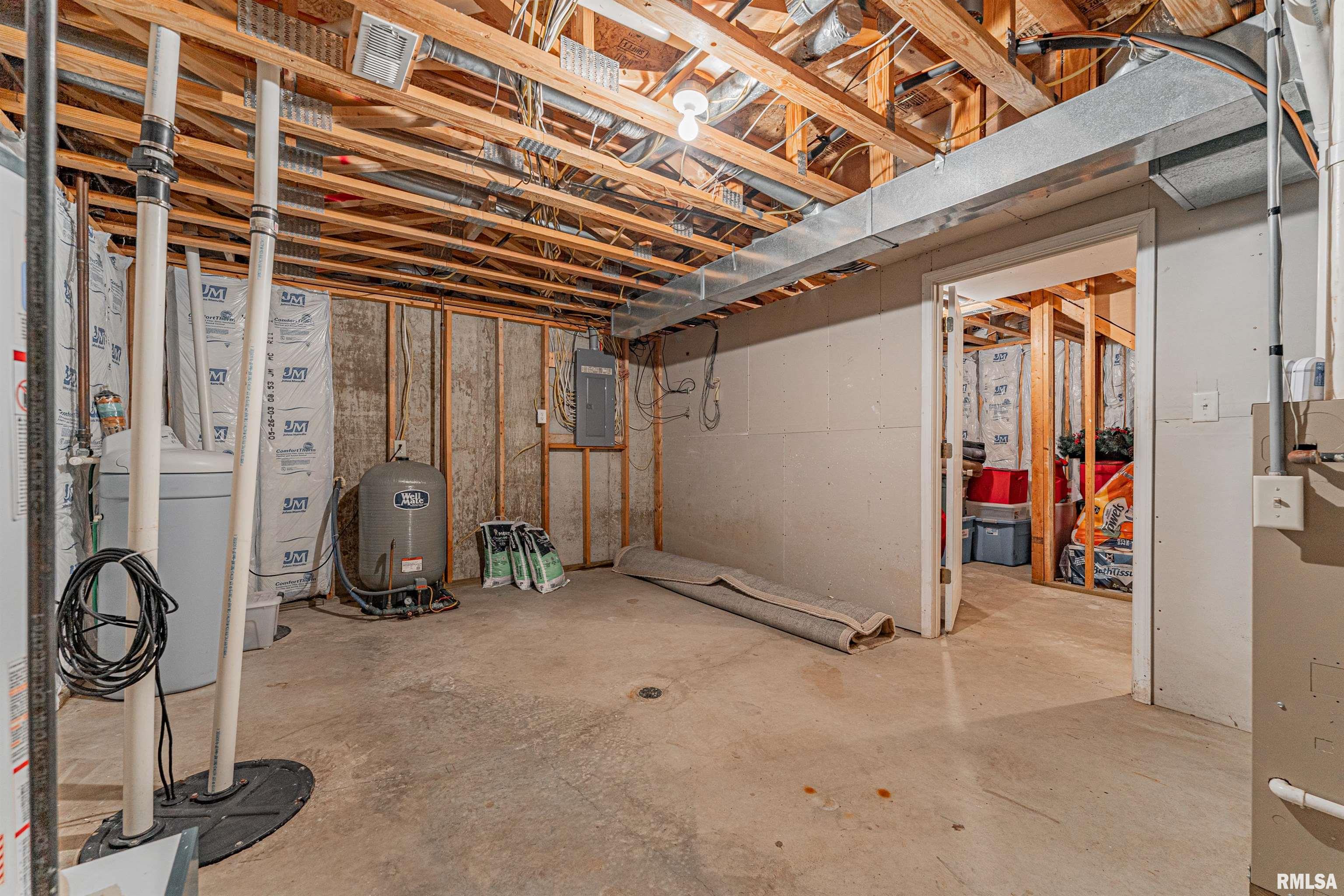 8484 Waynesville Road Wapella, IL 61777 - Photo 43 of 50 Gallery Image 43