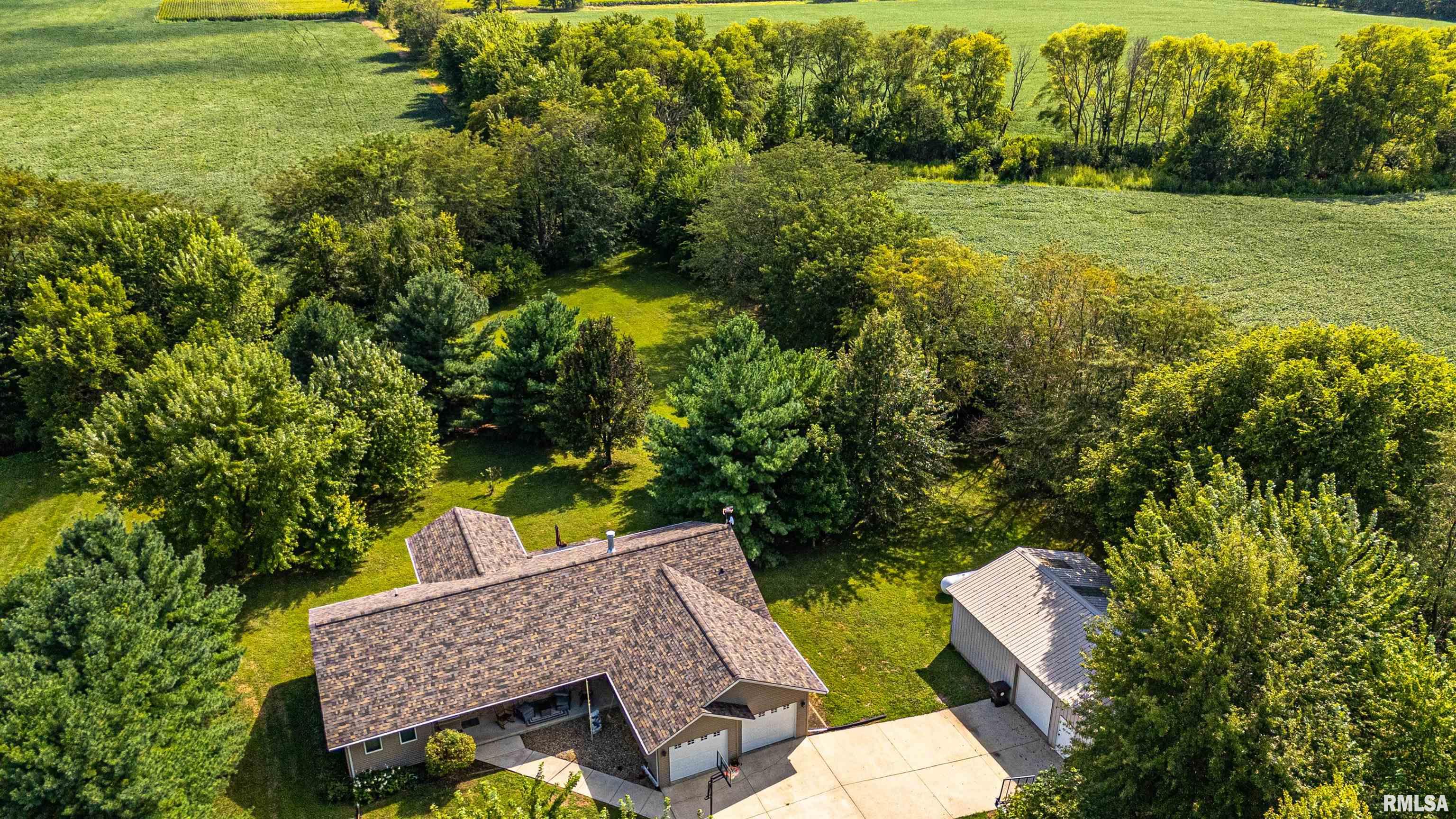 8484 Waynesville Road Wapella, IL 61777 - Photo 5 of 50 Gallery Image 5