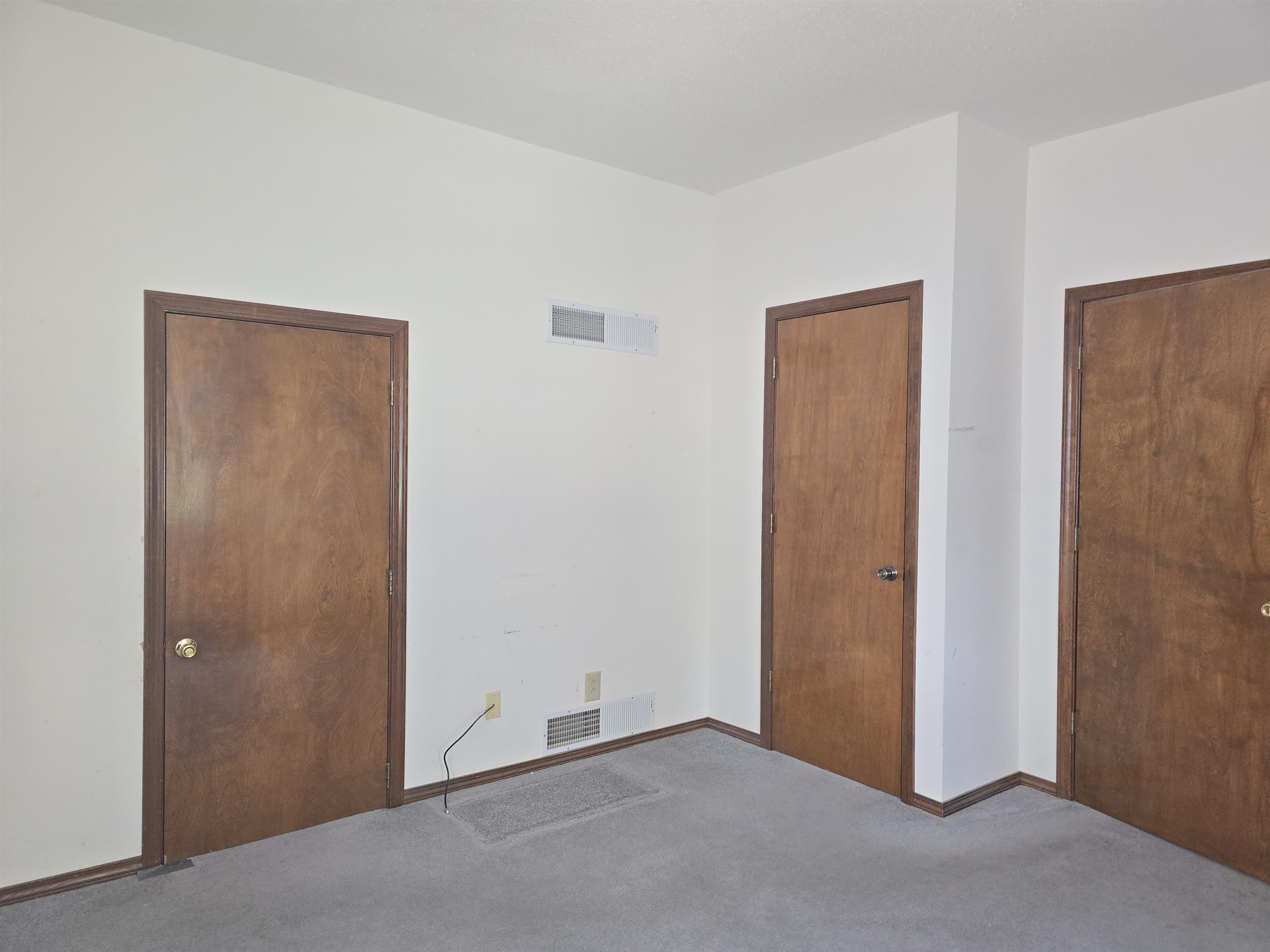 237 Locust Street Carthage, IL 62321 - Photo 12 of 29 Gallery Image 12
