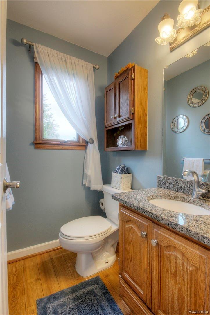 45044 Lemont Road Canton, MI 48187 - Photo 22 of 34 24 Lav.jpg