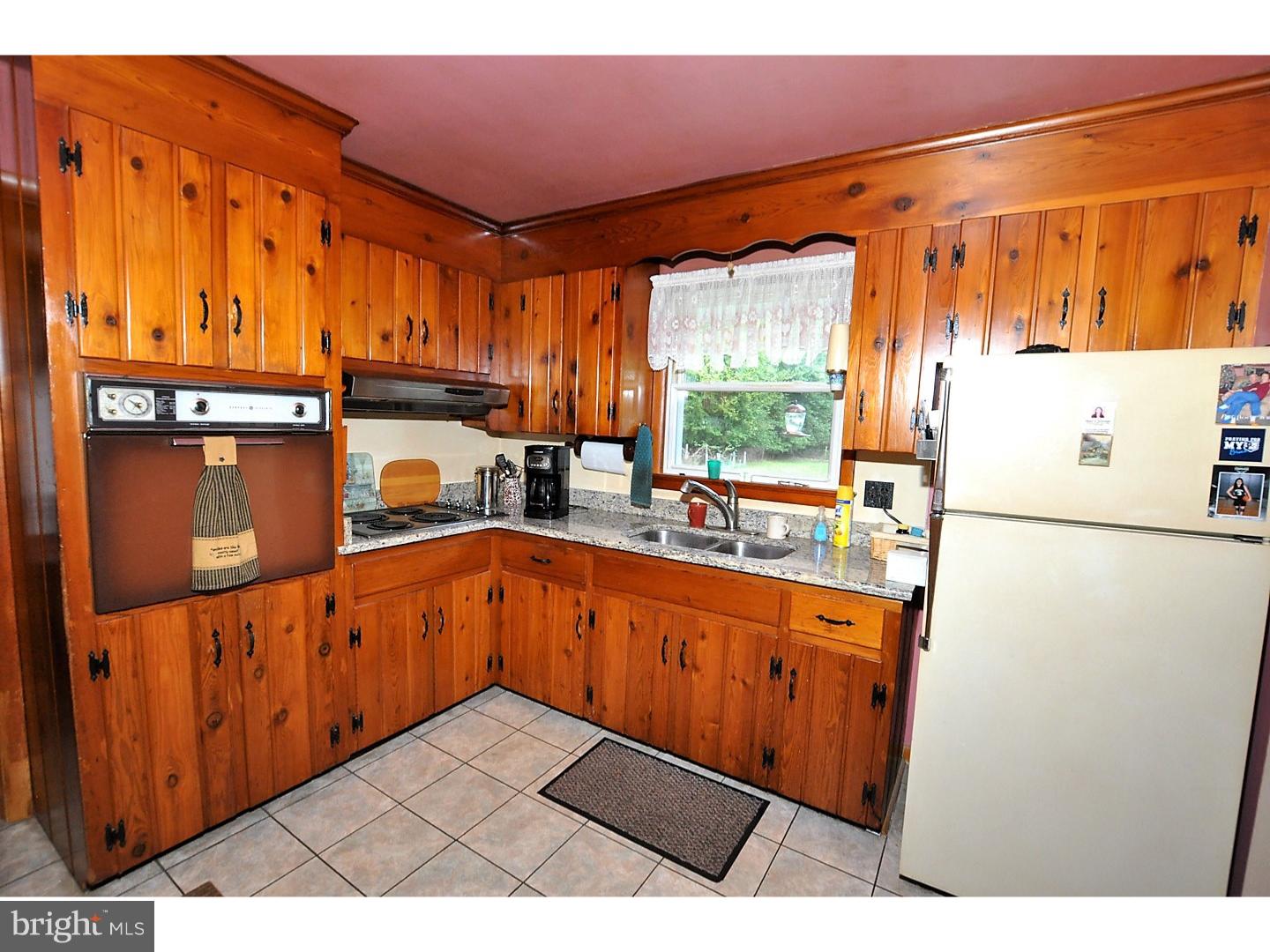 5031 Church Road Mount Laurel, NJ 08054 - Photo 3 of 25 Kitchen