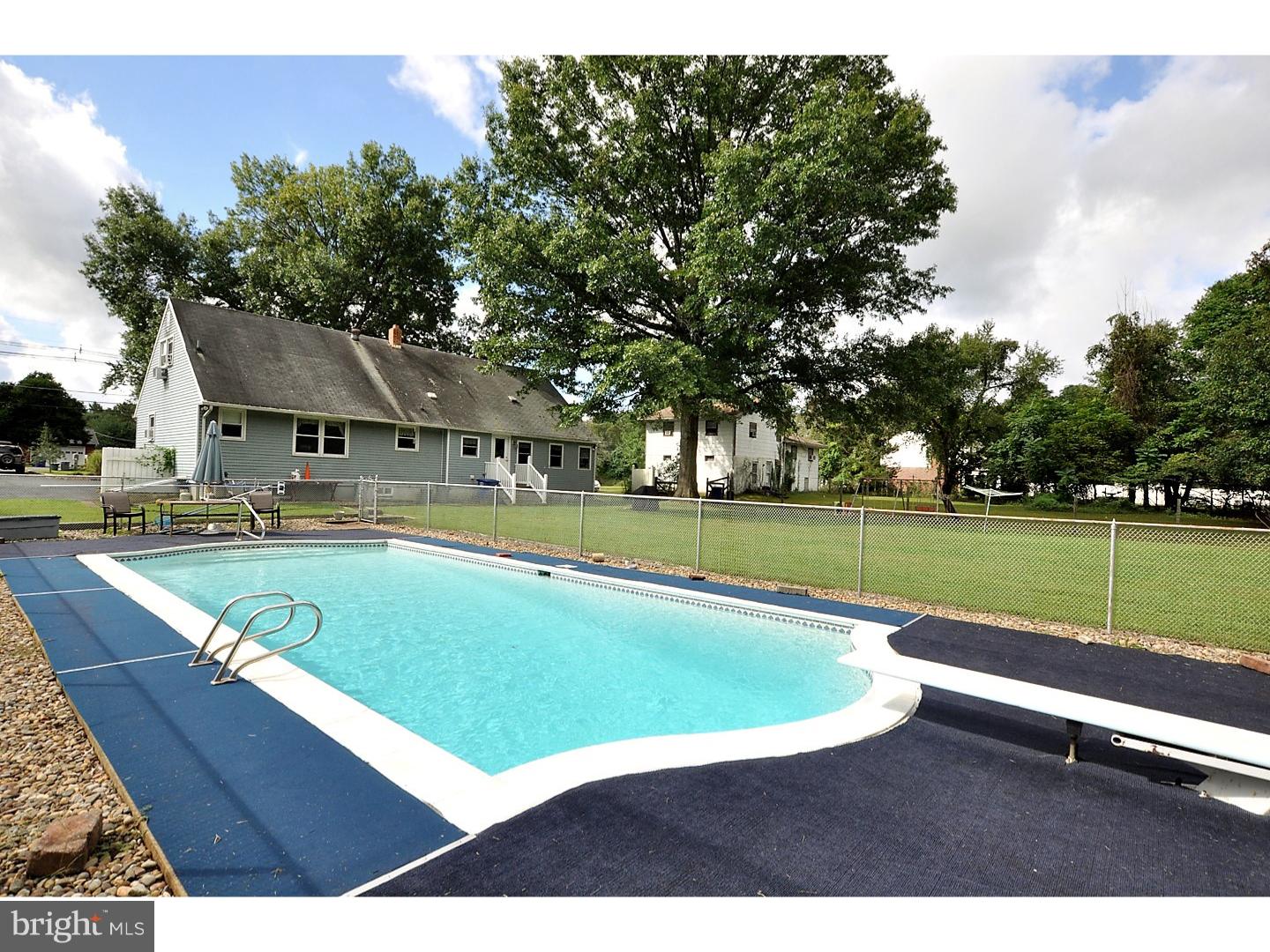 5031 Church Road Mount Laurel, NJ 08054 - Photo 24 of 25 Pool